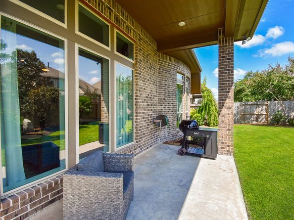 9102 Pine Place Court, Cypress TX 77433
