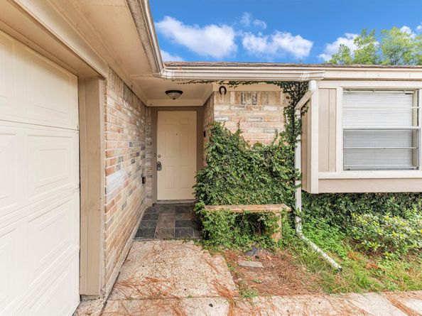 7610 Alperton Drive, Houston TX 77088