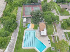 7610 Alperton Drive, Houston TX 77088