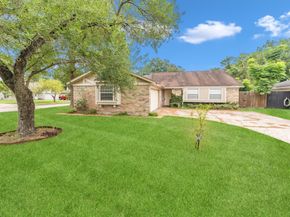 7610 Alperton Drive, Houston TX 77088