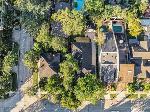614 Colquitt Street, Houston TX 77006