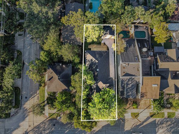 614 Colquitt Street, Houston TX 77006