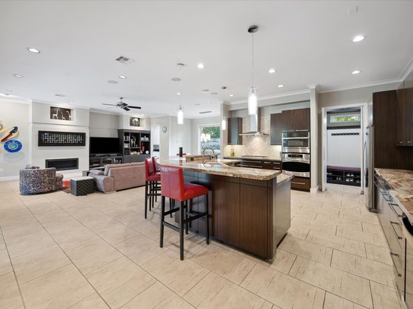 863 W 42nd Street, Houston TX 77018
