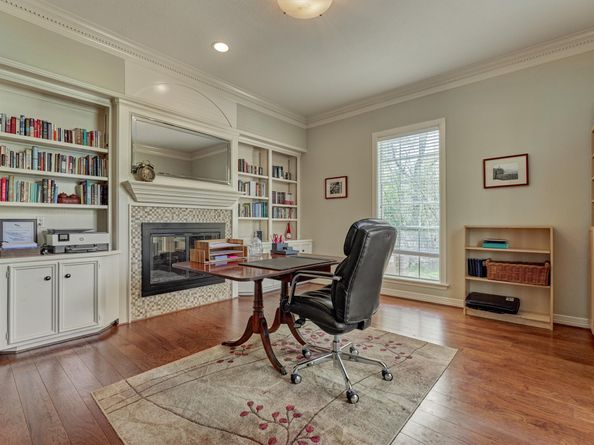 115 E Shadowpoint Circle, The Woodlands TX 77381