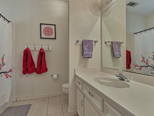 115 E Shadowpoint Circle, The Woodlands TX 77381