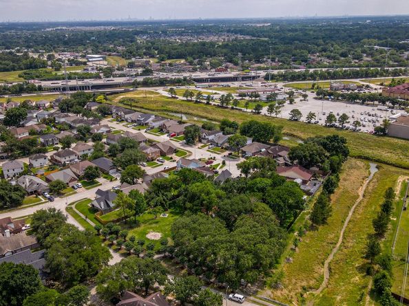 2410 Irish Spring Drive, Houston TX 77067
