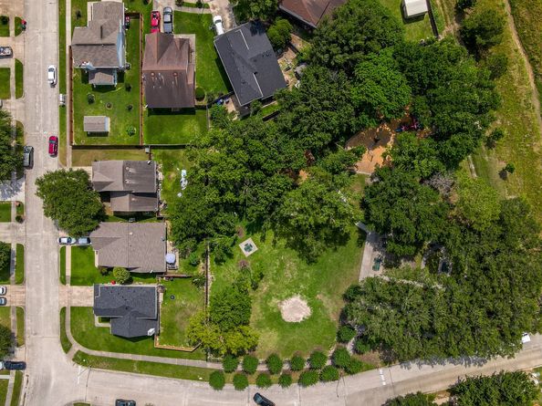 2410 Irish Spring Drive, Houston TX 77067