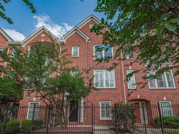 1715 Hadley Street, Houston TX 77003