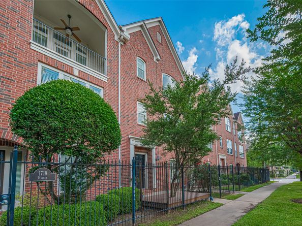 1715 Hadley Street, Houston TX 77003