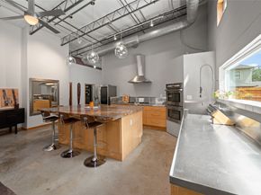 715 Algregg Street, Houston TX 77008