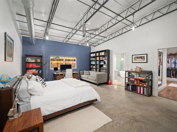 715 Algregg Street, Houston TX 77008