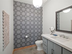 715 Algregg Street, Houston TX 77008