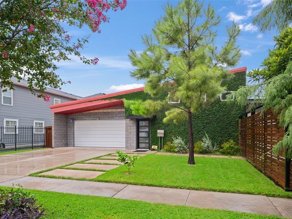 715 Algregg Street, Houston TX 77008