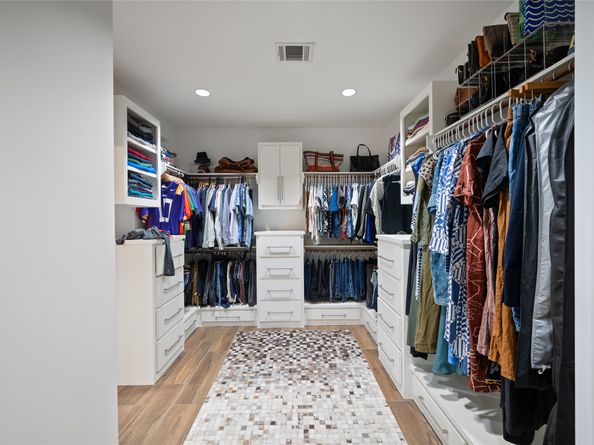 715 Algregg Street, Houston TX 77008