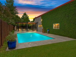 715 Algregg Street, Houston TX 77008