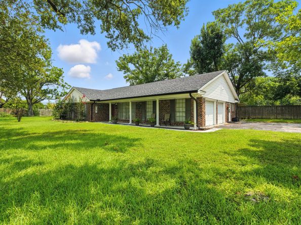 658 W Brentwood Street, Channelview TX 77530