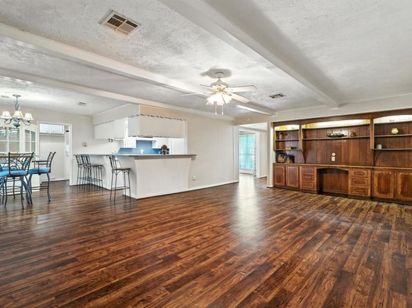 658 W Brentwood Street, Channelview TX 77530