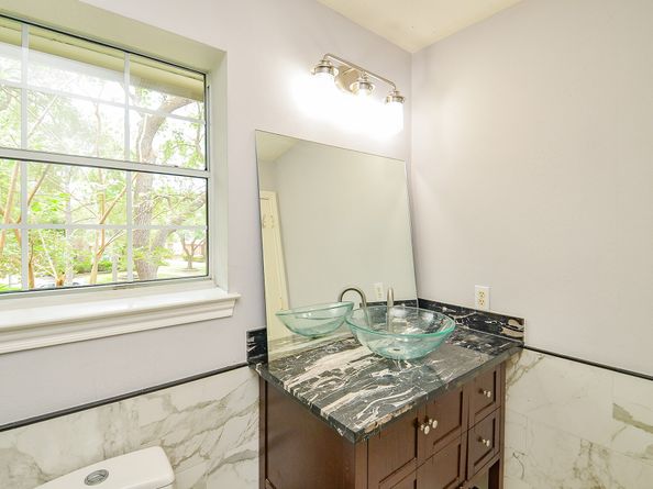 206 Wild Oak Run, Houston TX 77094