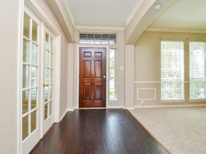 206 Wild Oak Run, Houston TX 77094