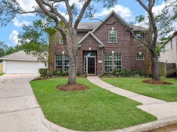 206 Wild Oak Run
