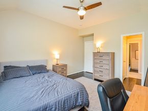 206 Wild Oak Run, Houston TX 77094