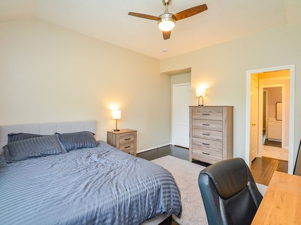 206 Wild Oak Run, Houston TX 77094