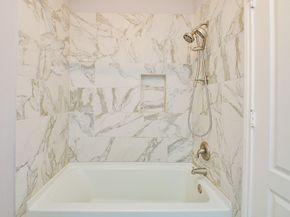 206 Wild Oak Run, Houston TX 77094