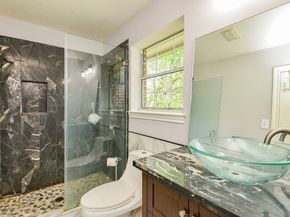 206 Wild Oak Run, Houston TX 77094