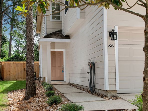 86 N Camellia Grove Circle, The Woodlands TX 77382