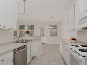 86 N Camellia Grove Circle, The Woodlands TX 77382