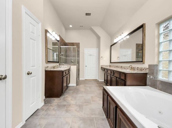 10606 Shadow Elm Court Court, Houston TX 77043