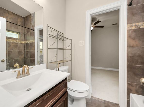 10606 Shadow Elm Court Court, Houston TX 77043