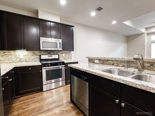 1208 Sampson Street, Houston TX 77003