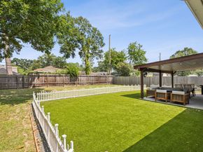 2014 Spillers Lane, Houston TX 77043
