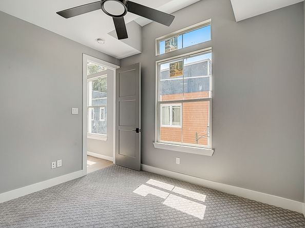 1420 Weiss Street, Houston TX 77009