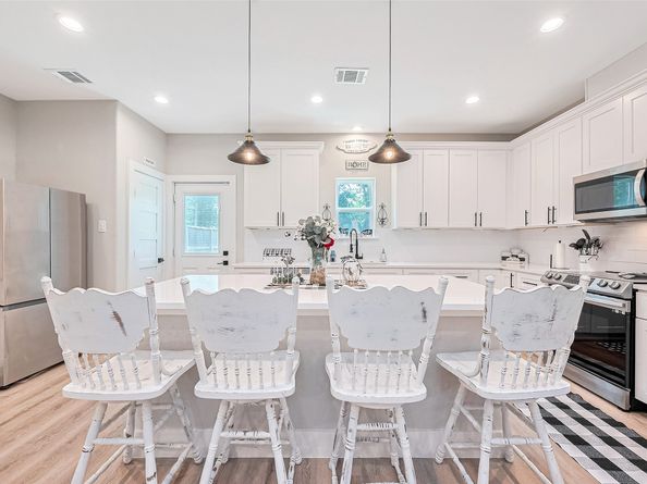 807 Avenue J Place, Conroe TX 77301