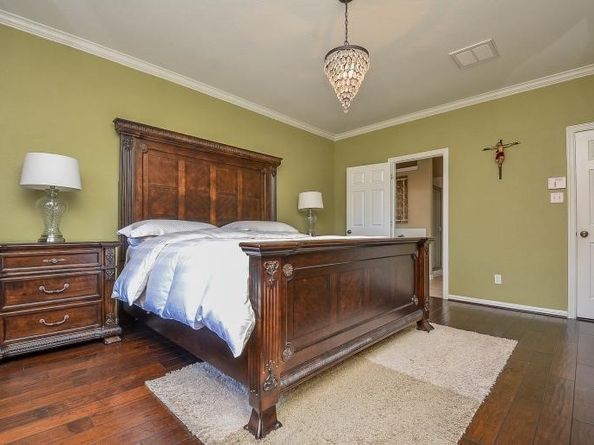 8711 Preston Field Lane, Houston TX 77095