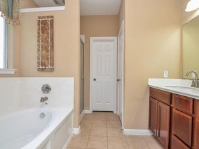 8711 Preston Field Lane, Houston TX 77095