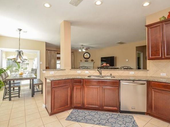 8711 Preston Field Lane, Houston TX 77095