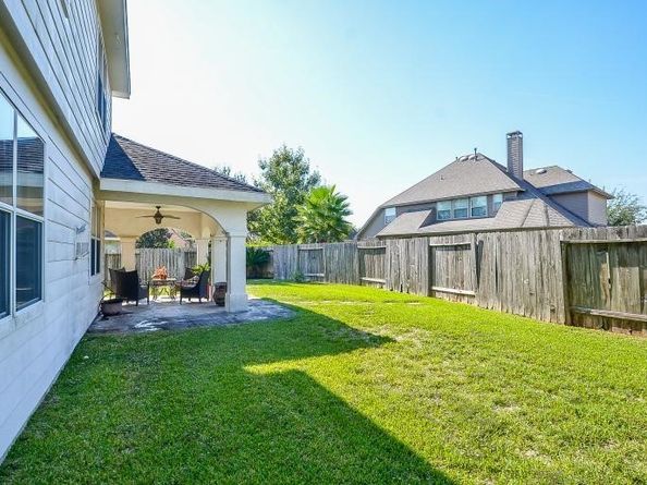 8711 Preston Field Lane, Houston TX 77095