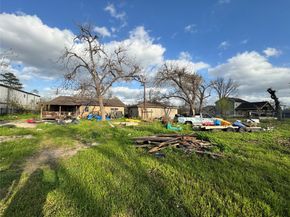 4805 E O S T Drive, Houston TX 77013