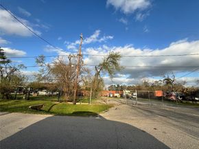 4805 E O S T Drive, Houston TX 77013