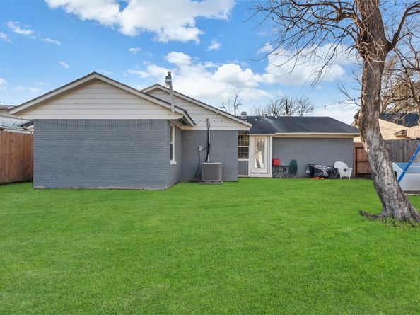 1334 Clinton Park Street, Houston TX 77029