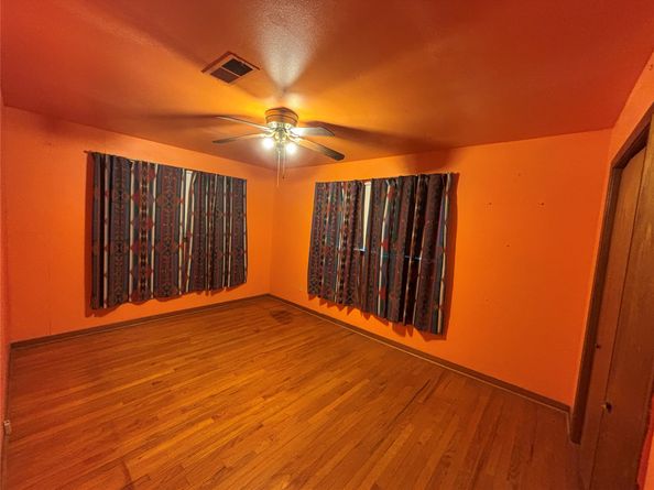 6402 Jim Street, Houston TX 77092