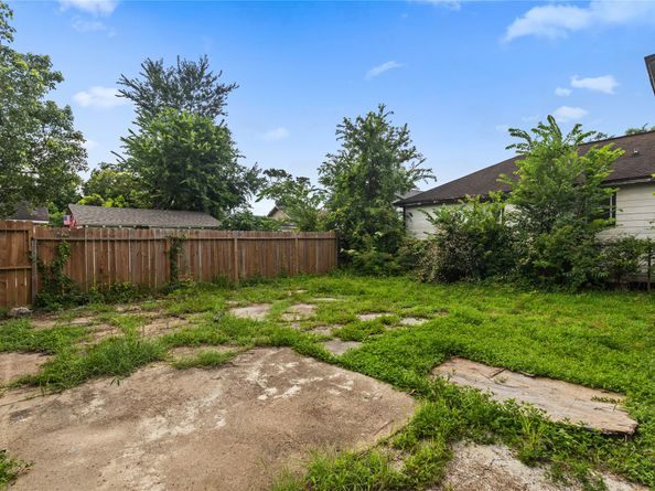 6602 Avenue R, Houston TX 77011