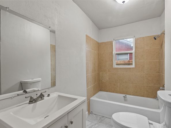 6602 Avenue R, Houston TX 77011