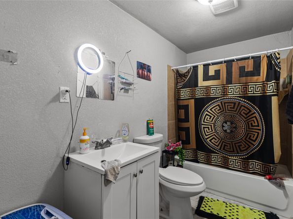 6602 Avenue R, Houston TX 77011