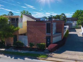 2243 W Alabama Street 10, Houston TX 77098