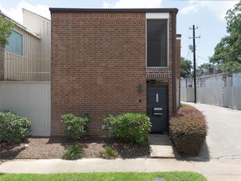 2243 W Alabama Street