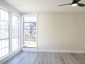 2243 W Alabama Street 10, Houston TX 77098